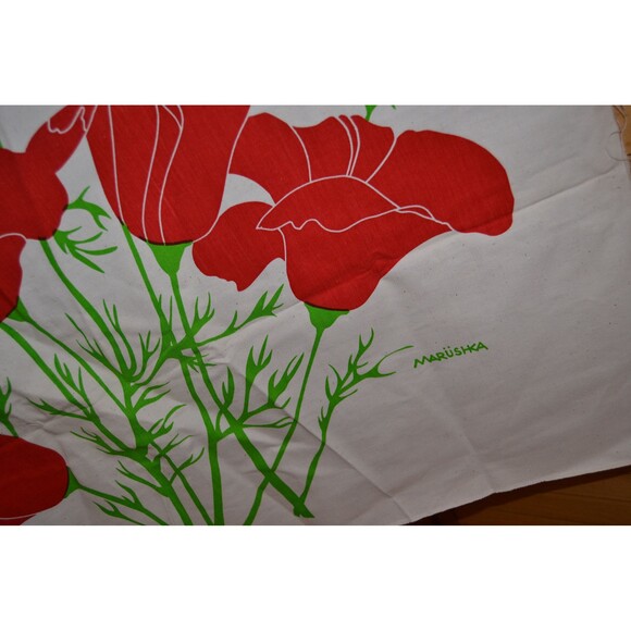 Vintage Red Mod Flowers and Green 1970s Marushka Logo - Picture 2 of 4